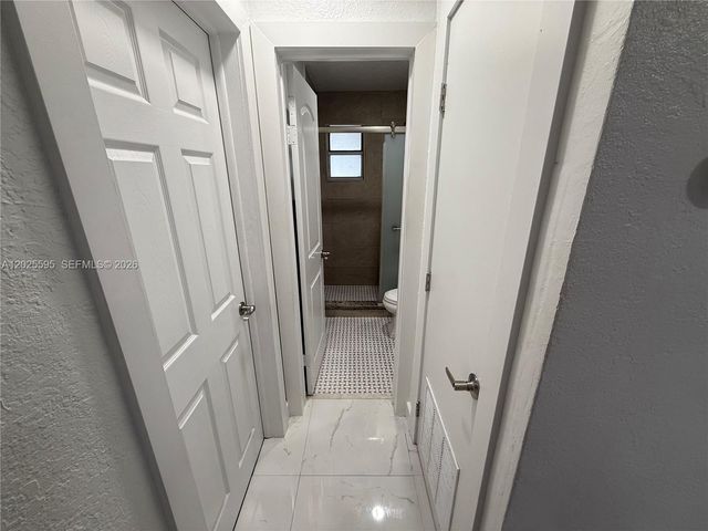 3900 SW 60th Ave, Davie, FL 33314