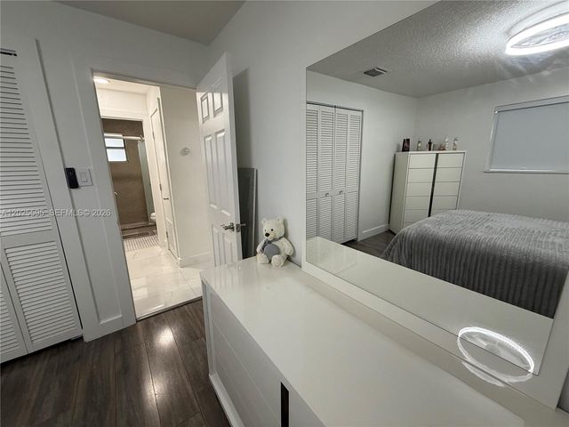 3900 SW 60th Ave, Davie, FL 33314