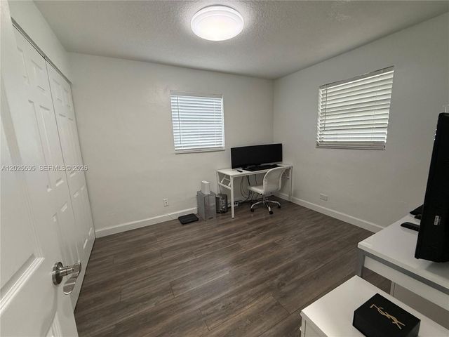 3900 SW 60th Ave, Davie, FL 33314