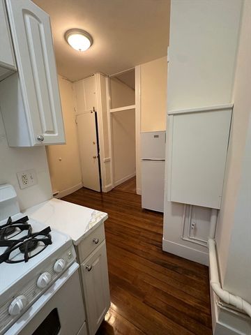 44 Charles Street 1, Boston, MA 02114