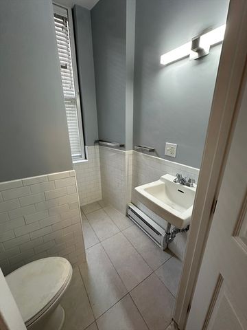 44 Charles Street 1, Boston, MA 02114