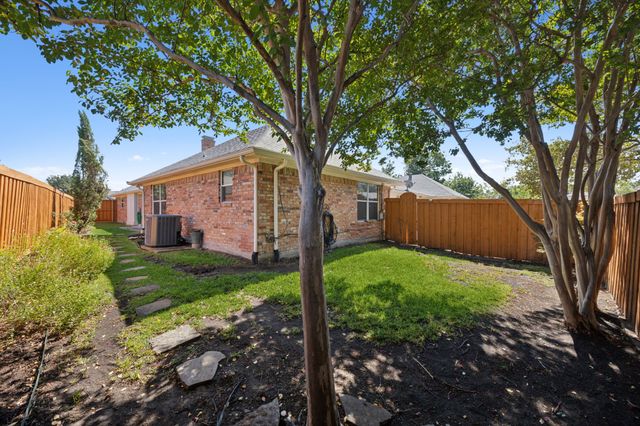 16353 Lauder Lane, Dallas, TX 75248