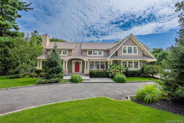 18 Green Meadow Lane, Huntington, NY 11743