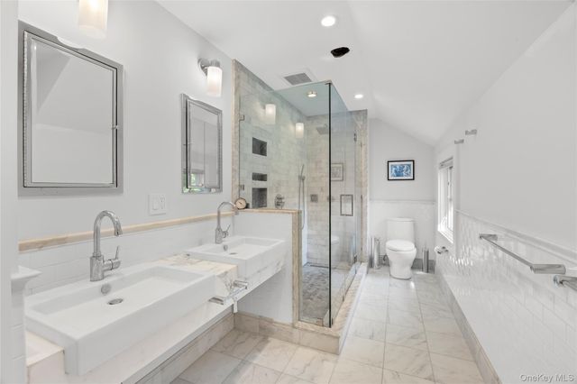 18 Green Meadow Lane, Huntington, NY 11743