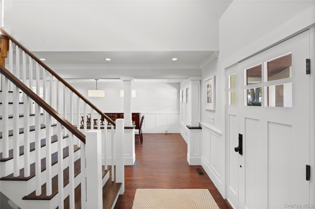 18 Green Meadow Lane, Huntington, NY 11743 — photo 4