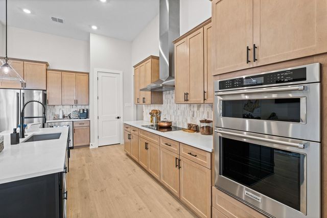 405 Kanarra Creek RD, Jarrell, TX 76537