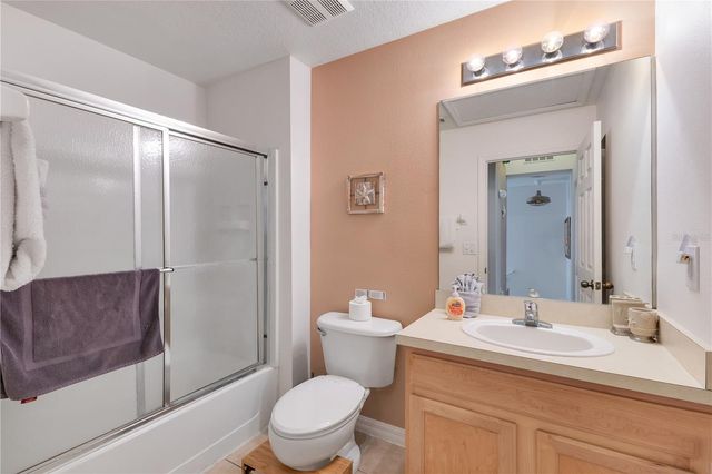 8456 CRYSTAL COVE LOOP, Kissimmee, FL 34747