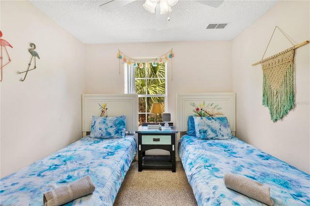 8456 CRYSTAL COVE LOOP, Kissimmee, FL 34747