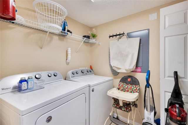8456 CRYSTAL COVE LOOP, Kissimmee, FL 34747
