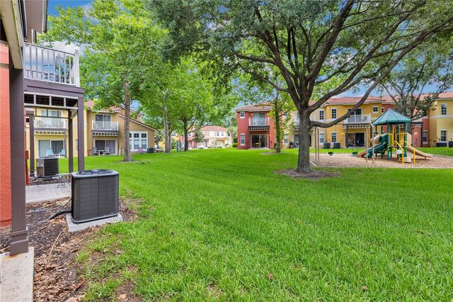 8456 CRYSTAL COVE LOOP, Kissimmee, FL 34747