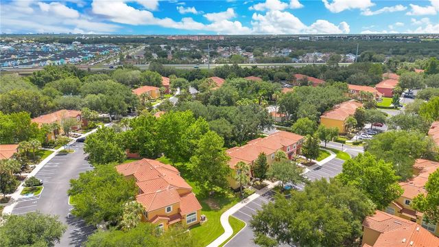 8456 CRYSTAL COVE LOOP, Kissimmee, FL 34747