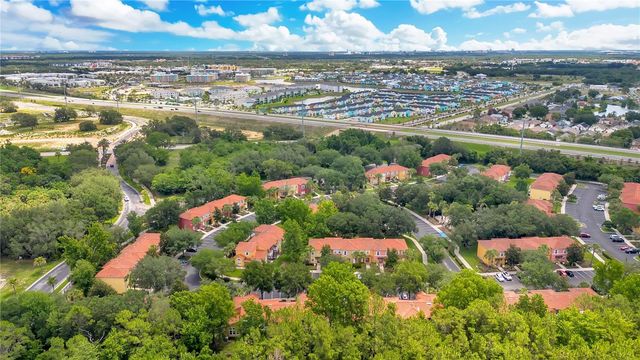 8456 CRYSTAL COVE LOOP, Kissimmee, FL 34747