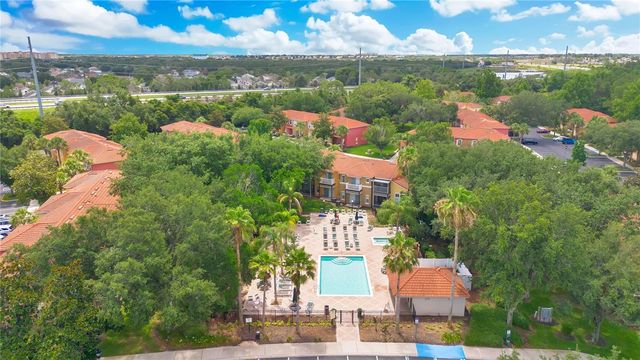 8456 CRYSTAL COVE LOOP, Kissimmee, FL 34747