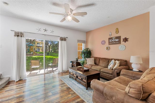 8456 CRYSTAL COVE LOOP, Kissimmee, FL 34747