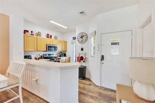8456 CRYSTAL COVE LOOP, Kissimmee, FL 34747