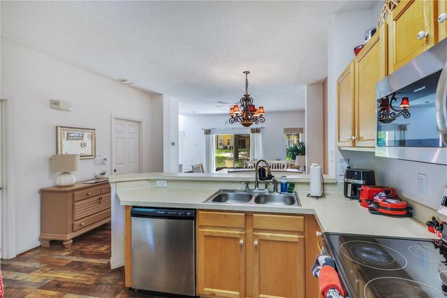 8456 CRYSTAL COVE LOOP, Kissimmee, FL 34747