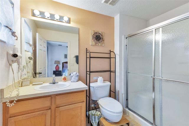 8456 CRYSTAL COVE LOOP, Kissimmee, FL 34747