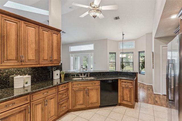 522 LAGOON DRIVE, Oviedo, FL 32765