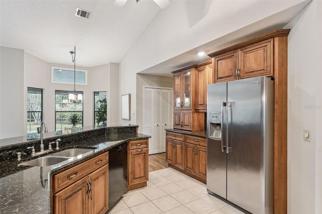 522 LAGOON DRIVE, Oviedo, FL 32765