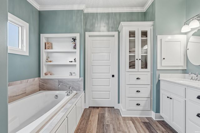 5350 Hollopeter Road, Leo, IN 46765