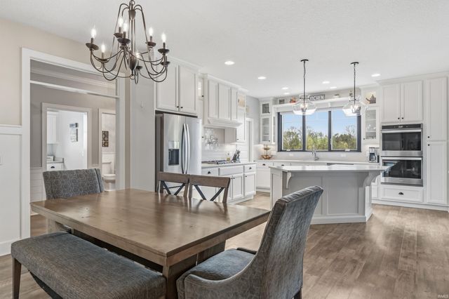 5350 Hollopeter Road, Leo, IN 46765