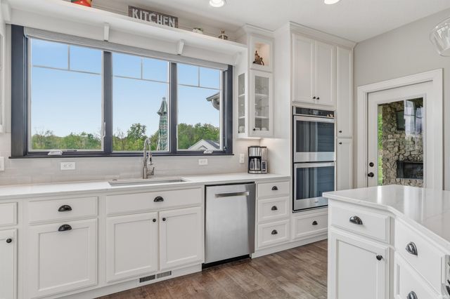 5350 Hollopeter Road, Leo, IN 46765