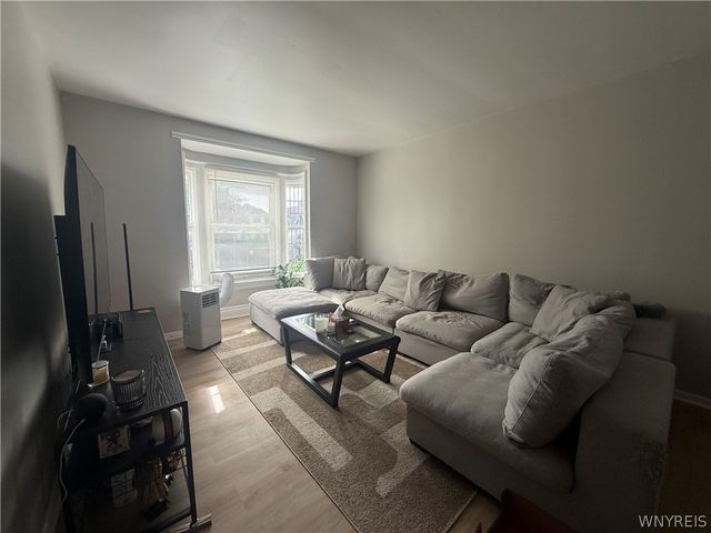 206 North Park Avenue, Buffalo, NY 14216