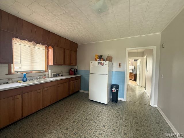 206 North Park Avenue, Buffalo, NY 14216