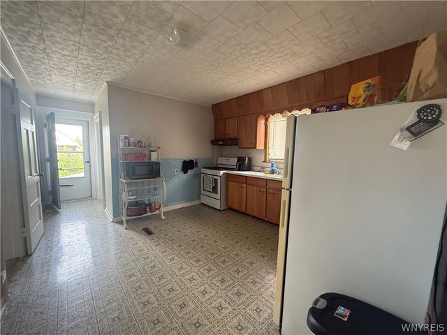 206 North Park Avenue, Buffalo, NY 14216