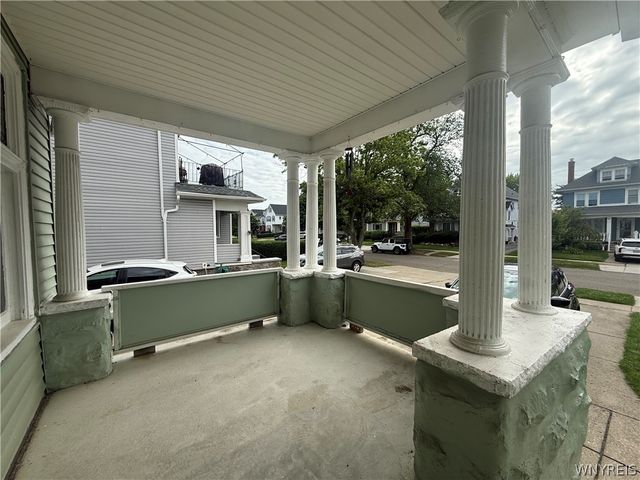 206 North Park Avenue, Buffalo, NY 14216