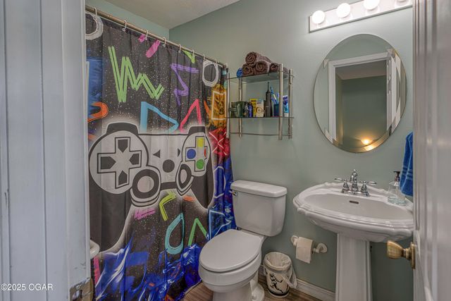 408 W Walton Avenue, Carl Junction, MO 64834