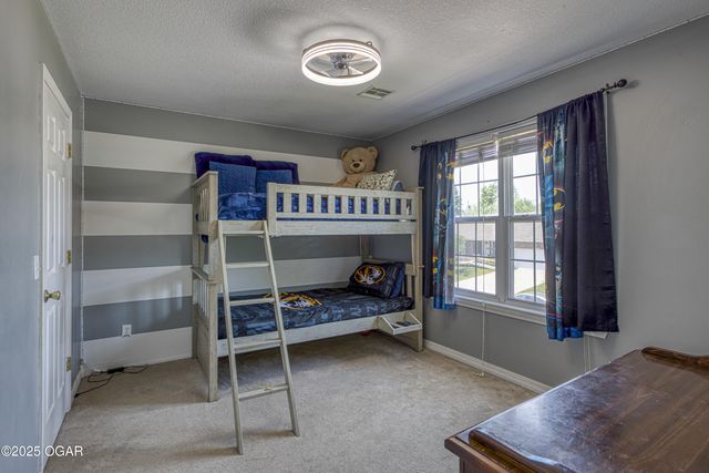 408 W Walton Avenue, Carl Junction, MO 64834