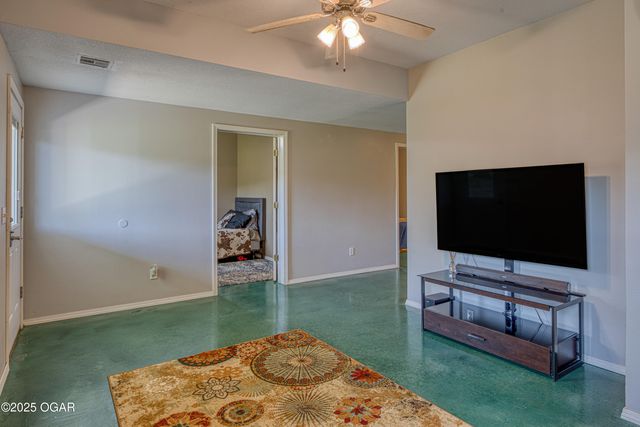 408 W Walton Avenue, Carl Junction, MO 64834