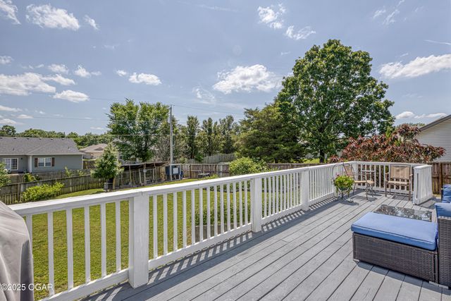 408 W Walton Avenue, Carl Junction, MO 64834