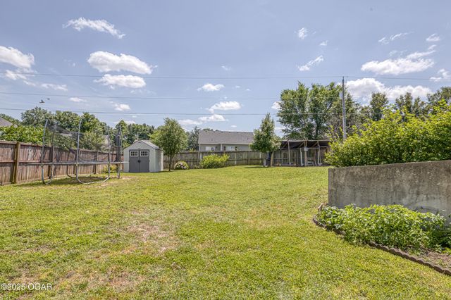 408 W Walton Avenue, Carl Junction, MO 64834