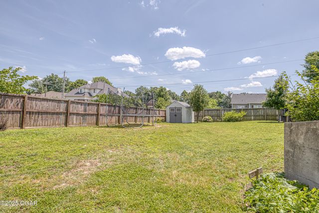 408 W Walton Avenue, Carl Junction, MO 64834