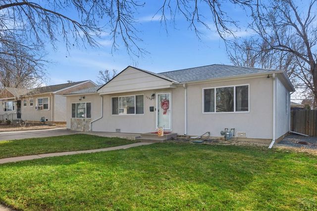 1208 Alexander Circle, Pueblo, CO 81001