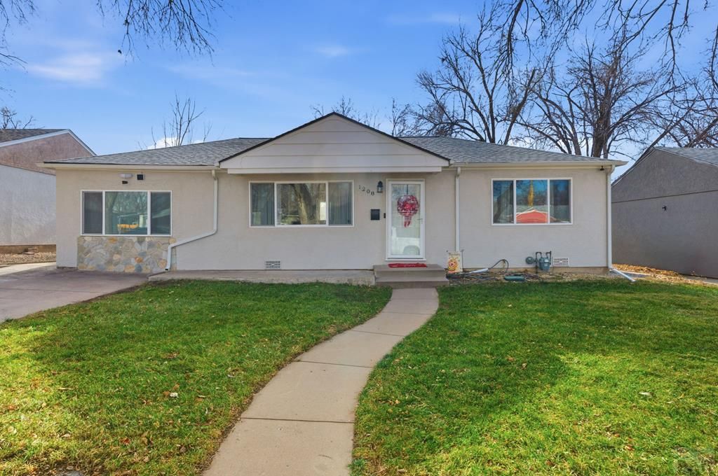 1208 Alexander Circle, Pueblo, CO 81001