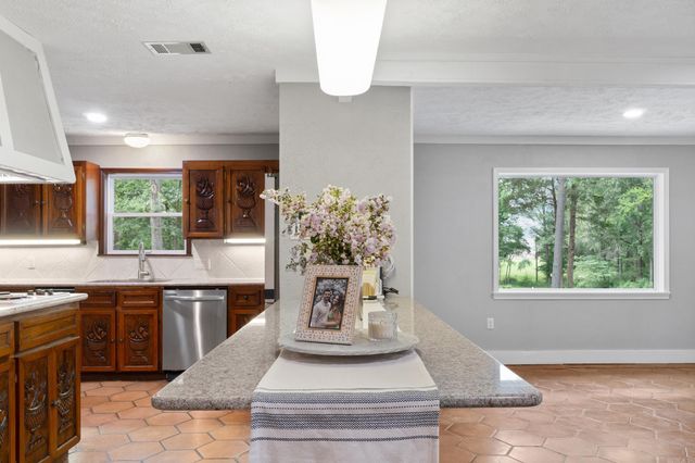 18 Riviera Drive, Conway, AR 72034