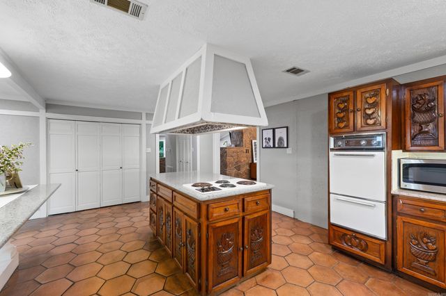 18 Riviera Drive, Conway, AR 72034