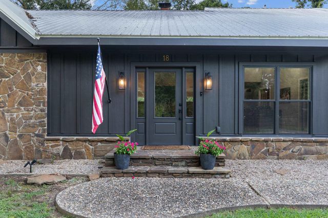 18 Riviera Drive, Conway, AR 72034