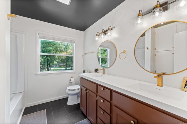 18 Riviera Drive, Conway, AR 72034