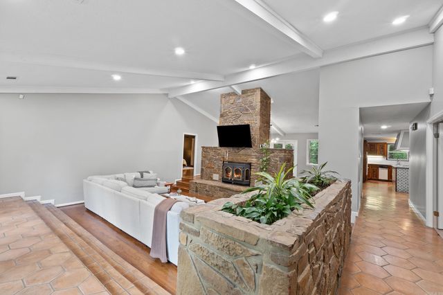 18 Riviera Drive, Conway, AR 72034