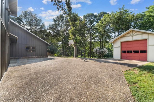 18 Riviera Drive, Conway, AR 72034
