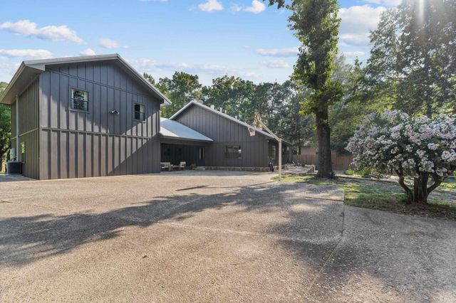 18 Riviera Drive, Conway, AR 72034