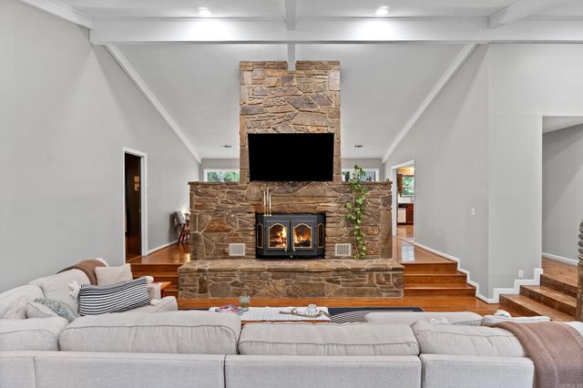 18 Riviera Drive, Conway, AR 72034