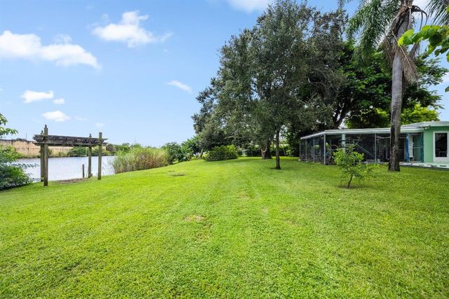 6400 Carambola Circle, West Palm Beach, FL 33406