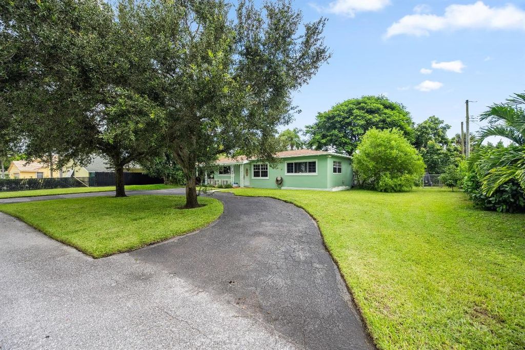 6400 Carambola Circle, West Palm Beach, FL 33406