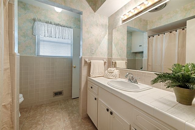 1313 Apache Drive, Richardson, TX 75080