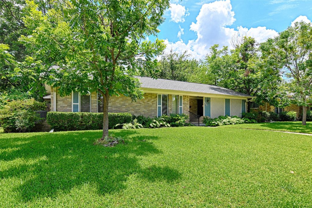 1313 Apache Drive, Richardson, TX 75080